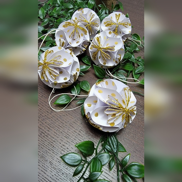 Christmas ornaments pack of 6 - Picture 4 of 6